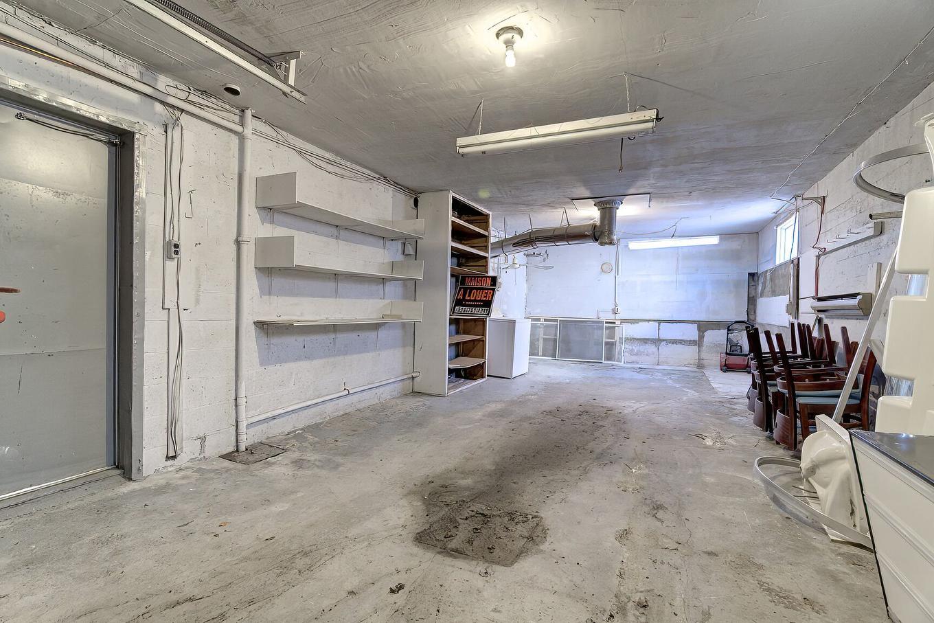 Sous-sol - 11755 Av. Du Bois-De-Boulogne, Montréal (Ahuntsic-Cartierville), QC - Indoor Photo Showing Garage