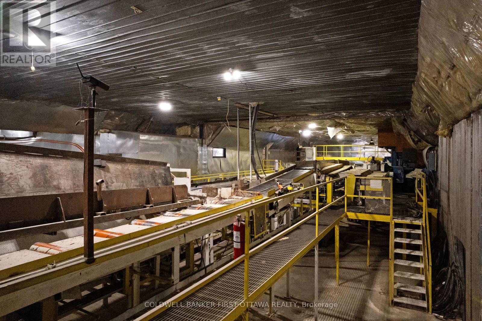 8687 Highway 511, Lanark Highlands, ON