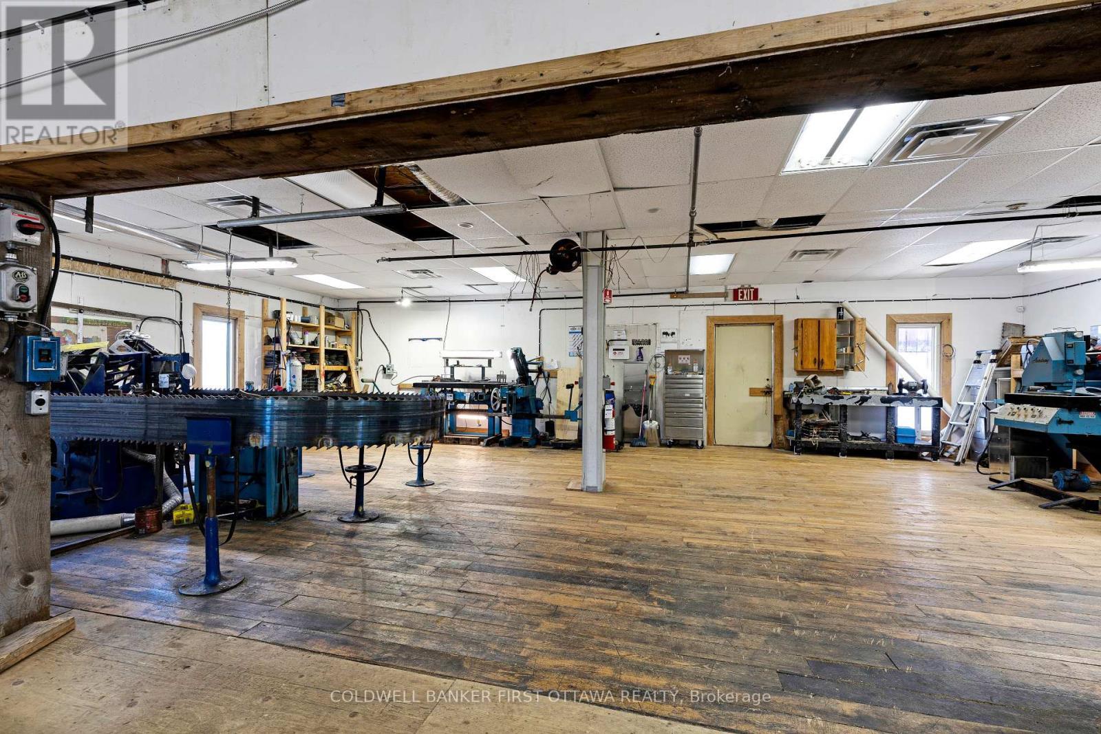 8687 Highway 511, Lanark Highlands, ON