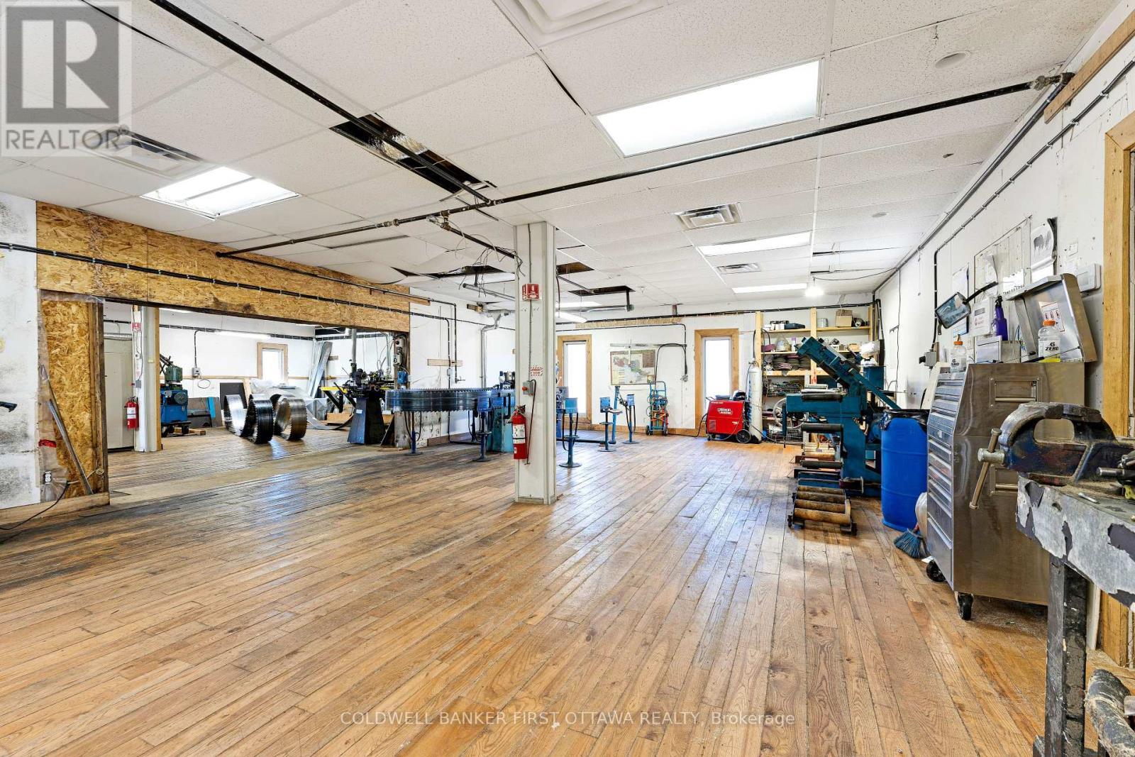 8687 Highway 511, Lanark Highlands, ON