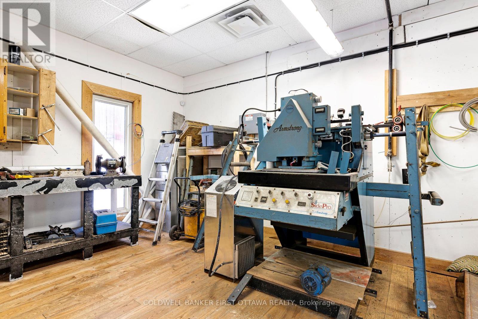 8687 Highway 511, Lanark Highlands, ON