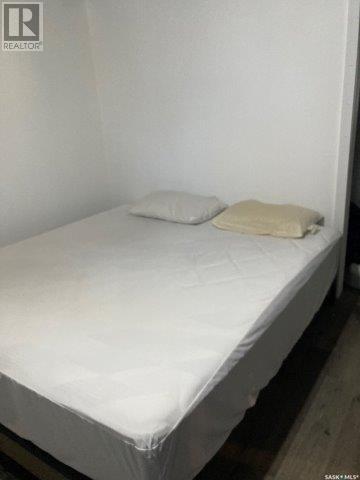 212 Fourth Street Ne, Ituna, SK - Indoor Photo Showing Bedroom
