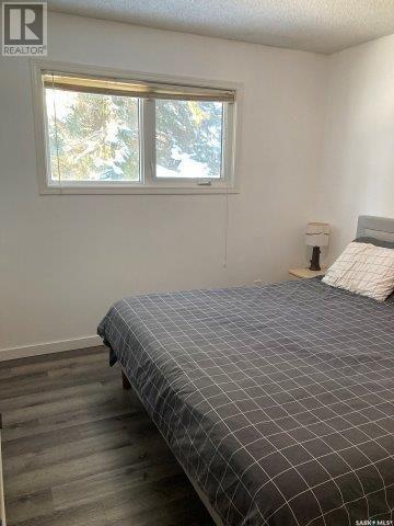 212 Fourth Street Ne, Ituna, SK - Indoor Photo Showing Bedroom