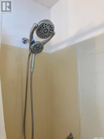 212 Fourth Street Ne, Ituna, SK - Indoor Photo Showing Bathroom