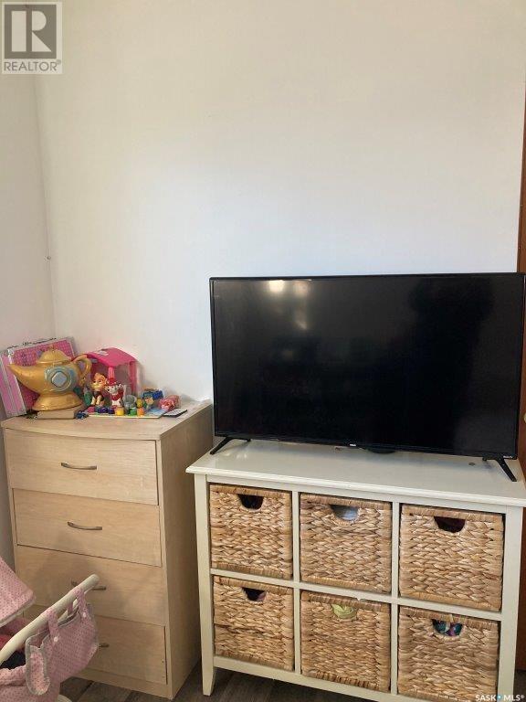 212 Fourth Street Ne, Ituna, SK - Indoor