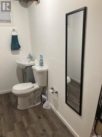 212 Fourth Street Ne, Ituna, SK - Indoor Photo Showing Bathroom