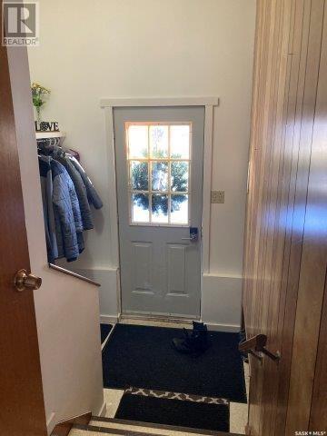 212 Fourth Street Ne, Ituna, SK - Indoor
