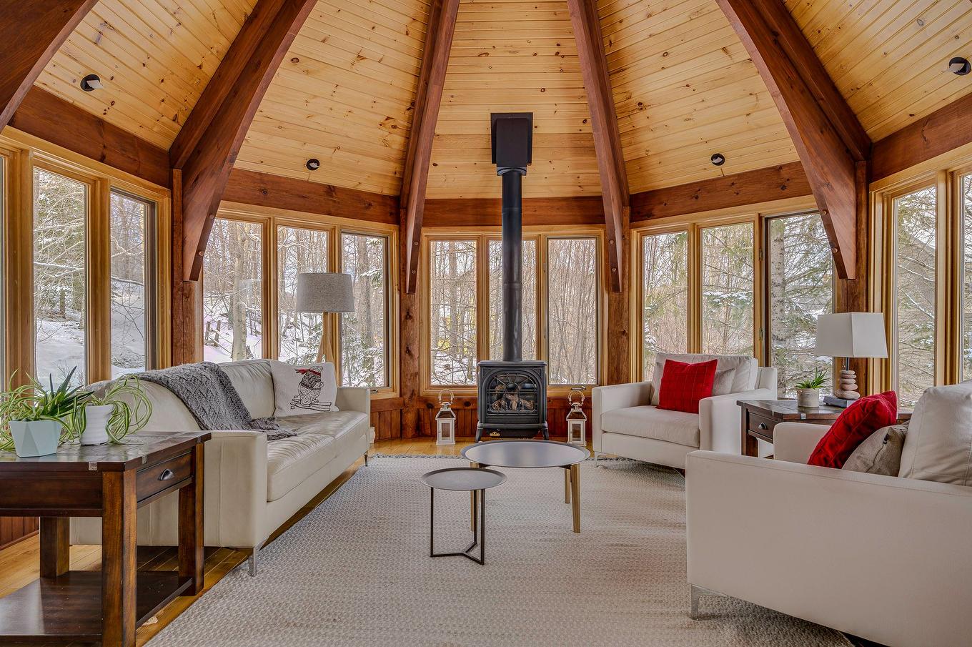 Other - 105 Ch. Des Ancêtres, Mont-Tremblant, QC - Indoor Photo Showing Living Room