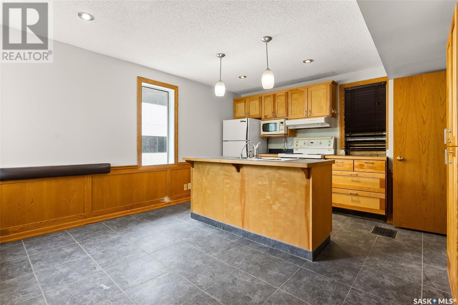 2062 Cornwall Street, Regina, SK