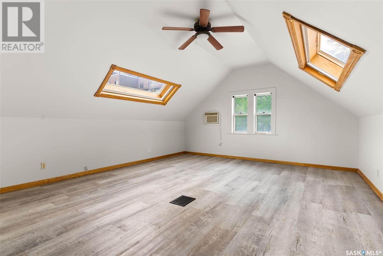 2062 Cornwall Street, Regina, SK