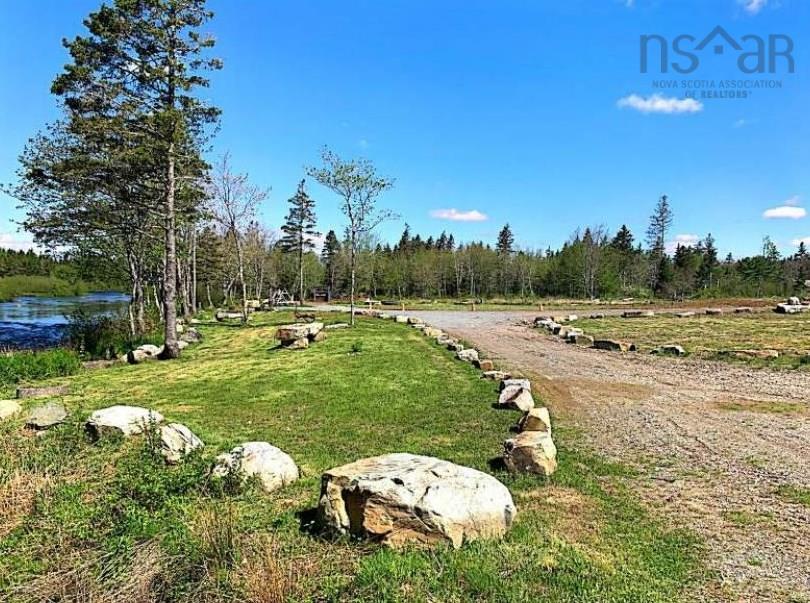 15 Nauglers Settlement Road, Moser River, NS