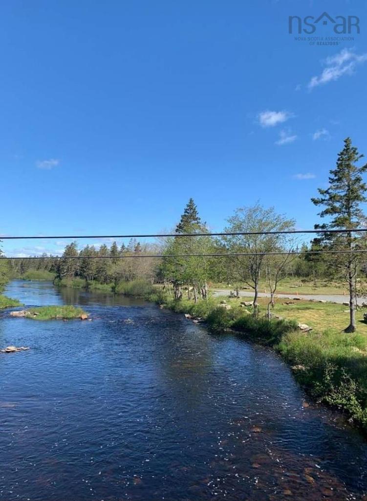 15 Nauglers Settlement Road, Moser River, NS