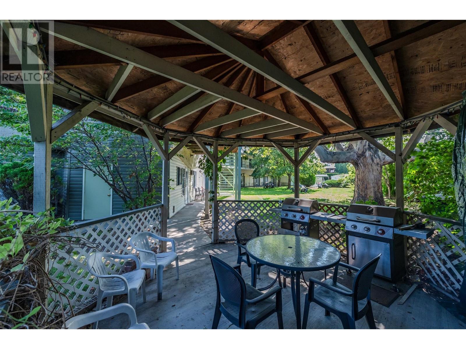 BBQ Area - 6203 Willow Avenue, Summerland, BC