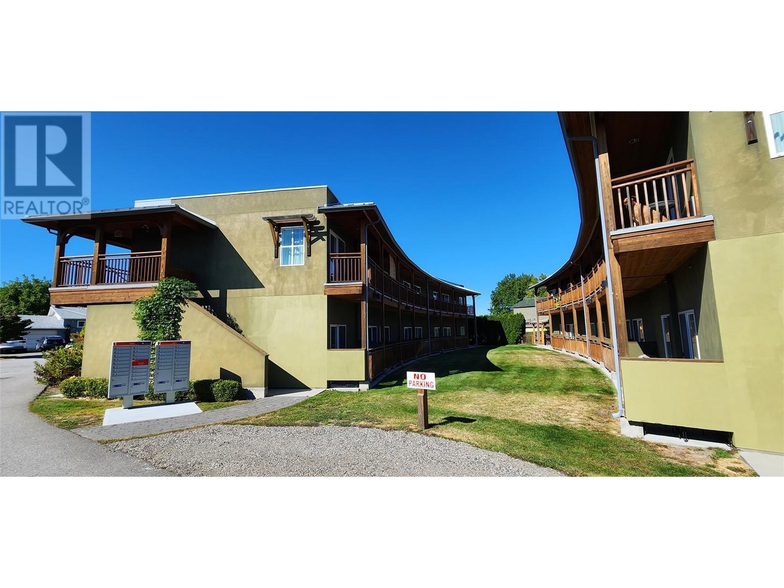Apartment Building - 6203 Willow Avenue, Summerland, BC