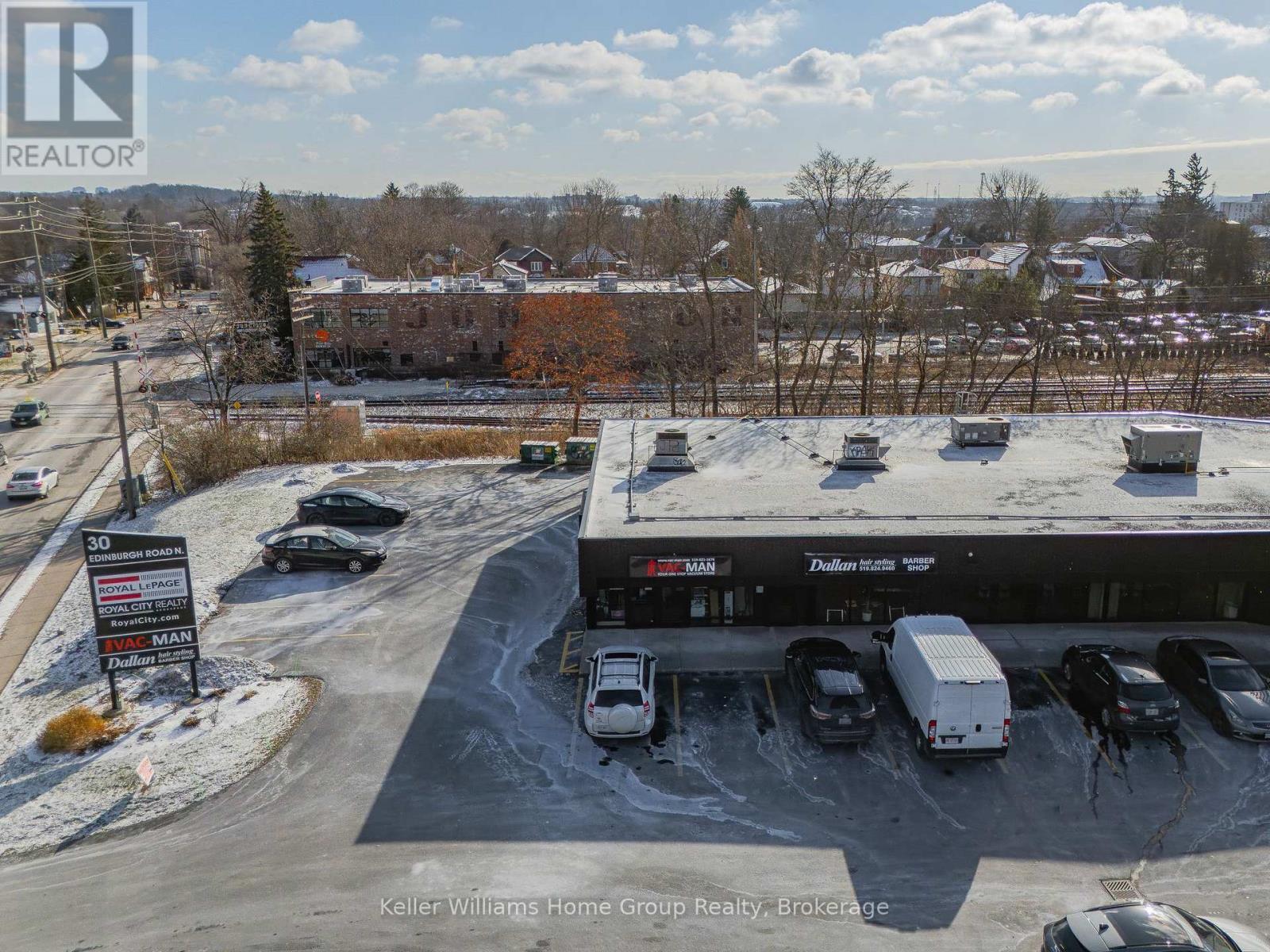 30 Edinburgh Road N, Guelph (Junction/Onward Willow), ON