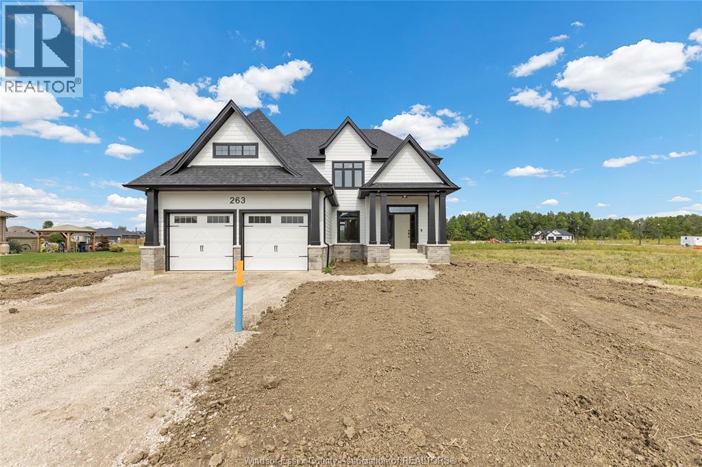 7338 Garnet Crescent, Mcgregor, ON - Outdoor
