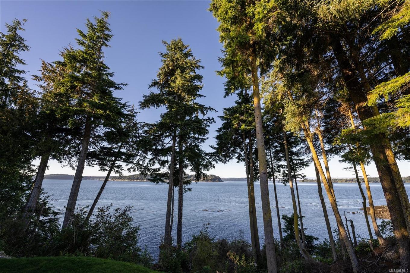 Leasehold-1 Alder Bay Rd, Port Mcneill, BC