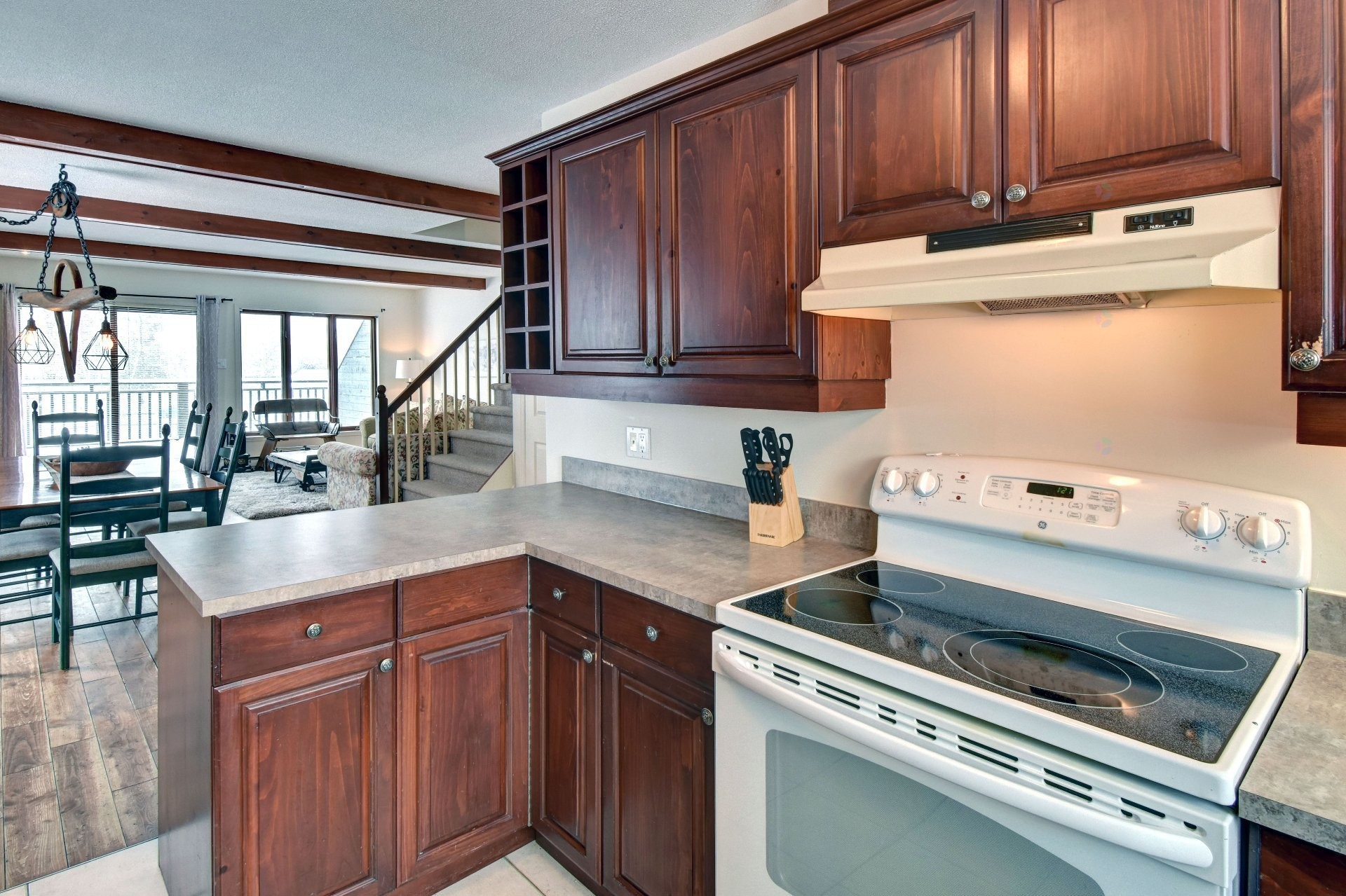 Cuisine - 1-142 Rue Pinoteau, Mont-Tremblant, QC - Indoor Photo Showing Kitchen