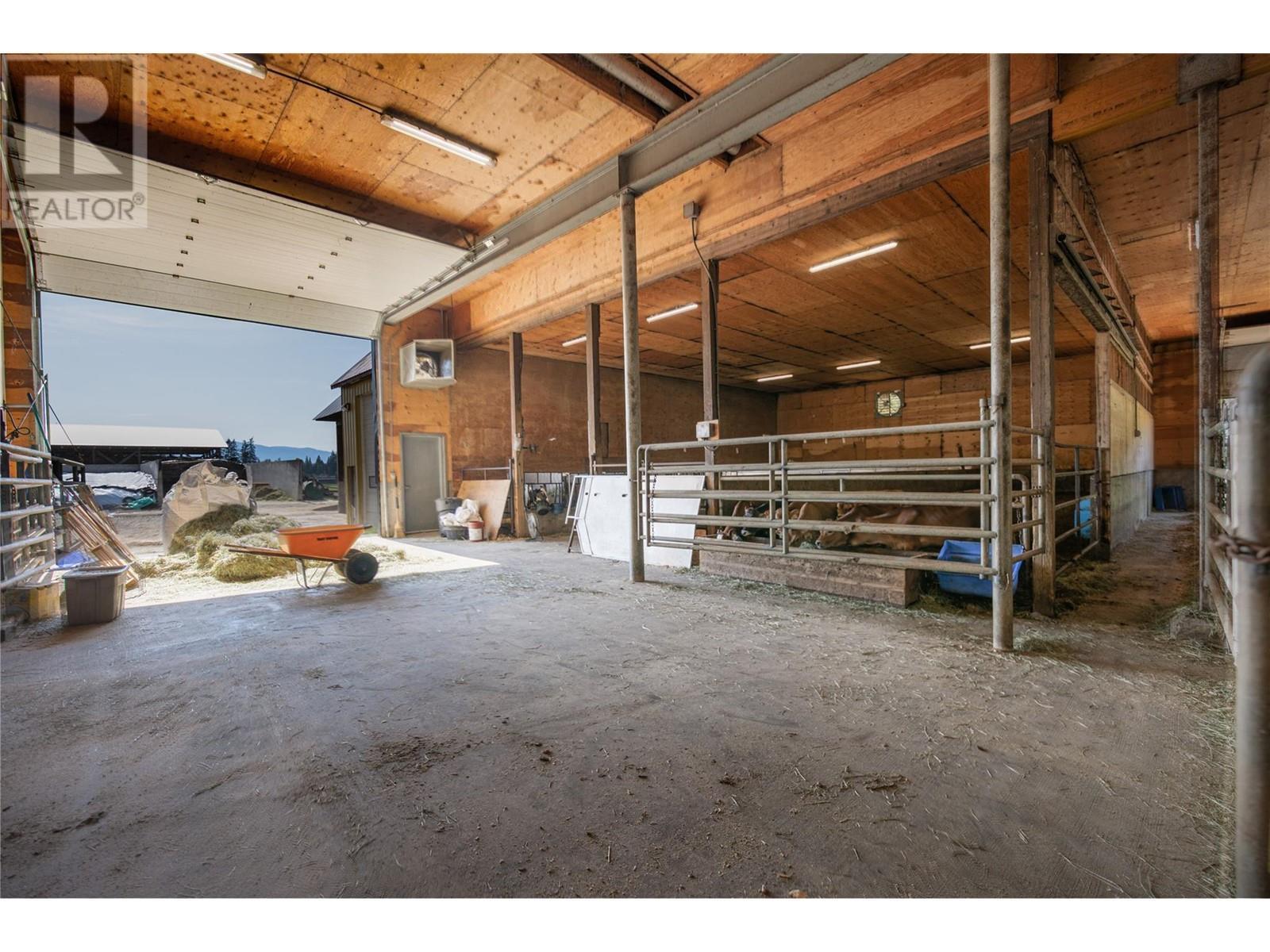 9982 97B Highway, Enderby, BC