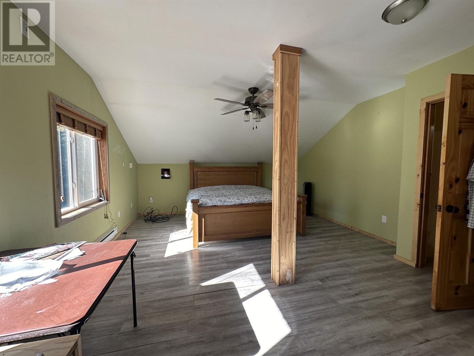 5973 Cedar Creek Road, Likely, BC - Indoor