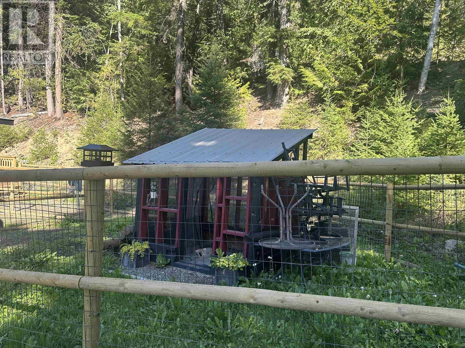 5973 Cedar Creek Road, Likely, BC - Outdoor