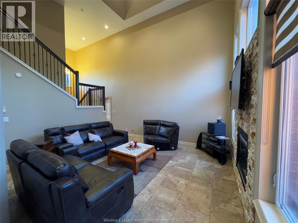 67 Theresa Trail, Leamington, ON - Indoor