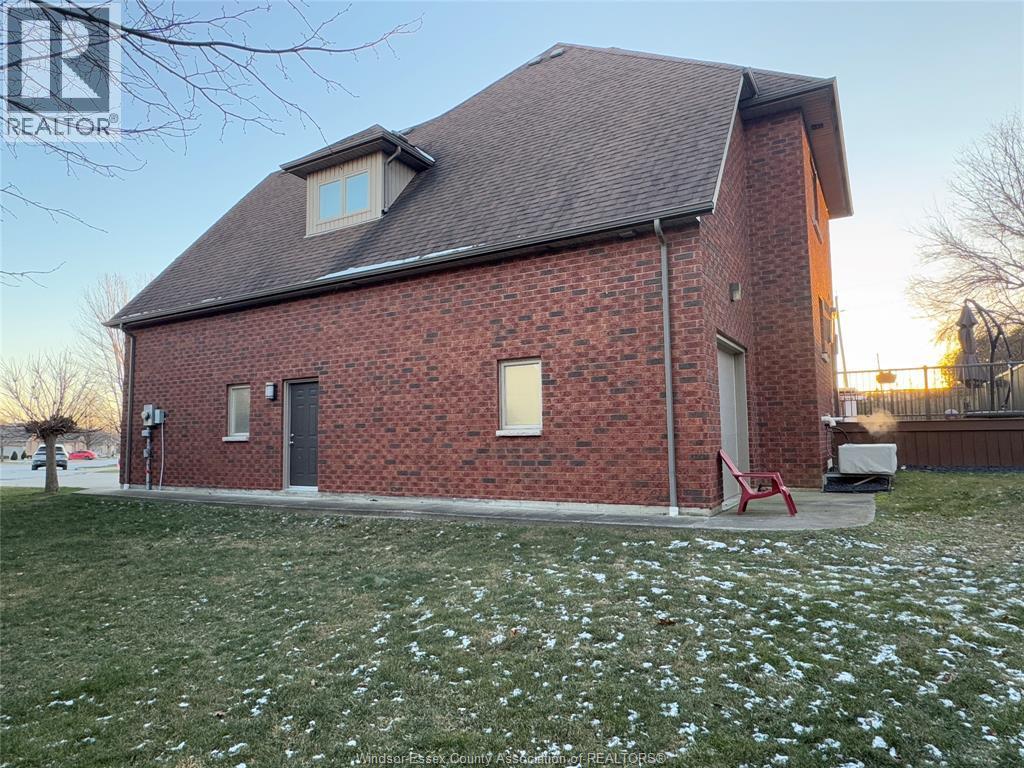 67 Theresa Trail, Leamington, ON - Outdoor With Exterior