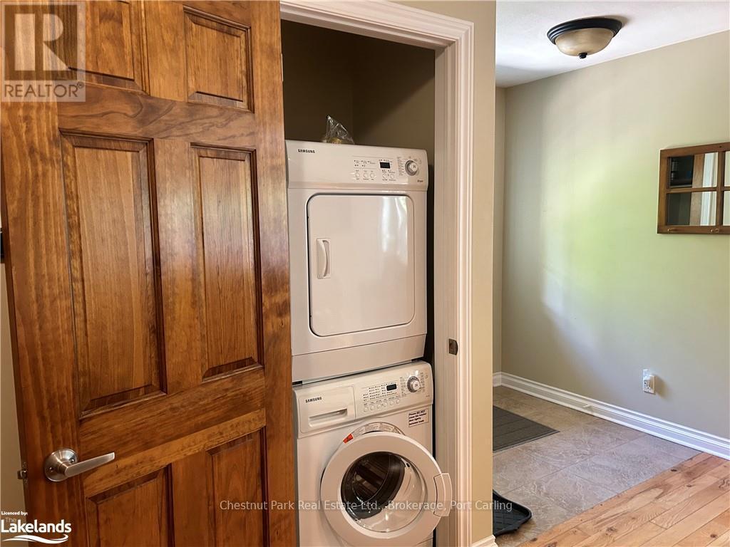 118-3 - 1052 Rat Bay Road, Lake Of Bays (Franklin), ON - Indoor Photo Showing Laundry Room