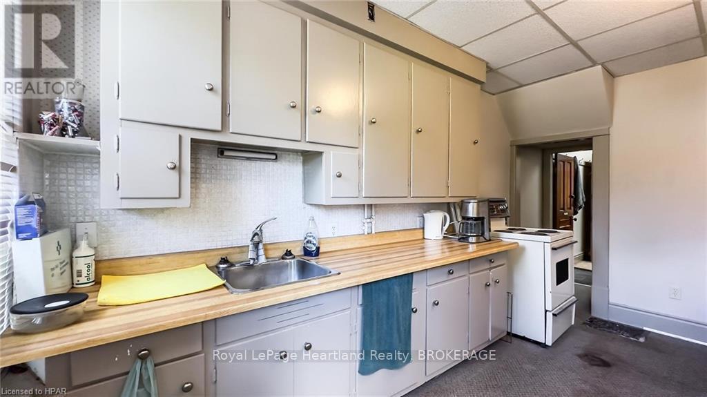 405 Queen St, North Huron (Blyth), ON