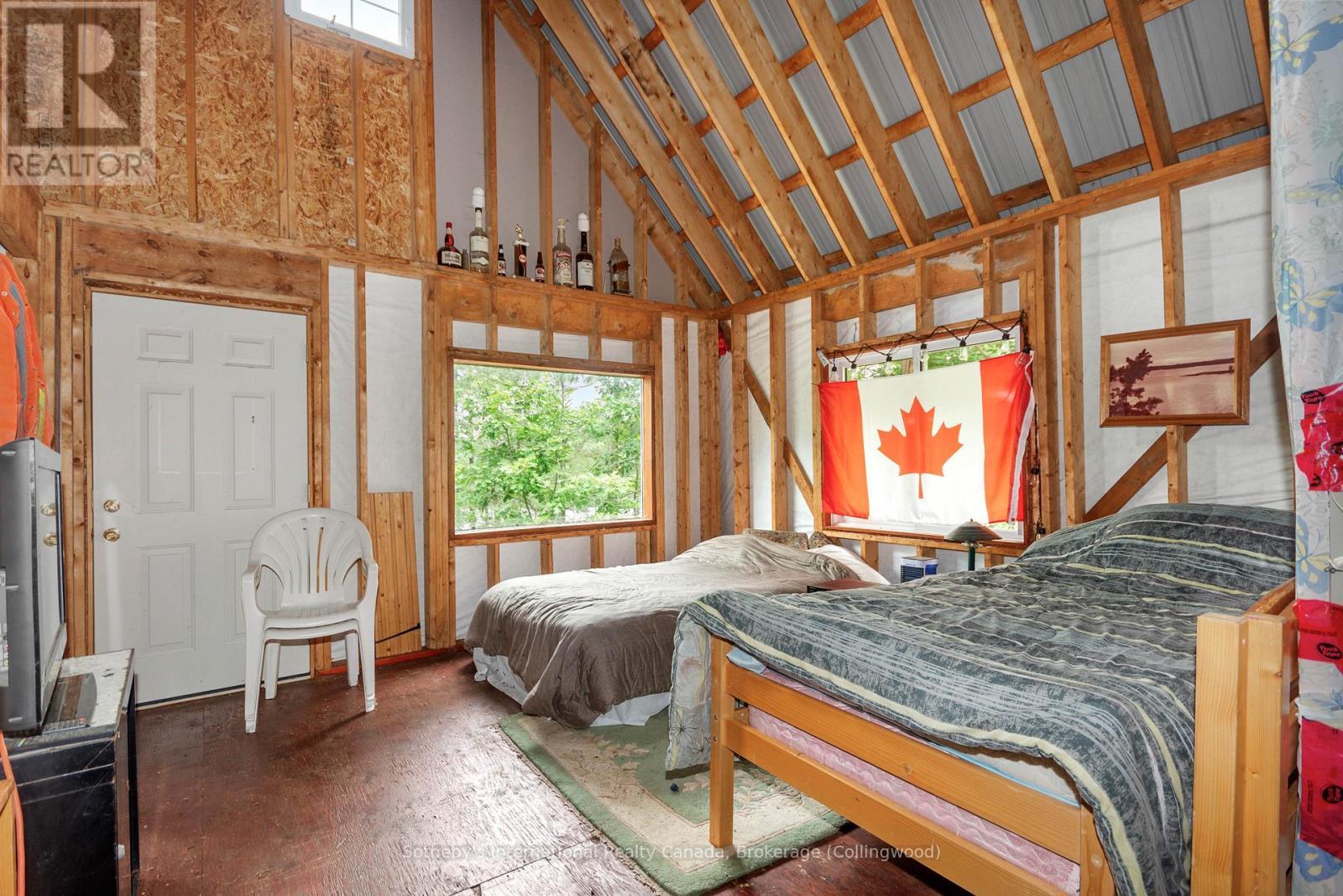4202 Go Home Lake Shr, Georgian Bay (Gibson), ON - Indoor Photo Showing Bedroom