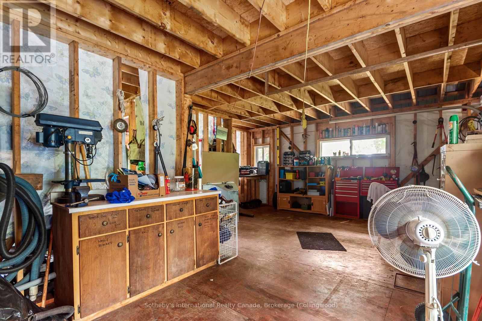 4202 Go Home Lake Shr, Georgian Bay (Gibson), ON - Indoor Photo Showing Basement