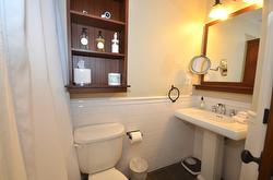 Ensuite bathroom -