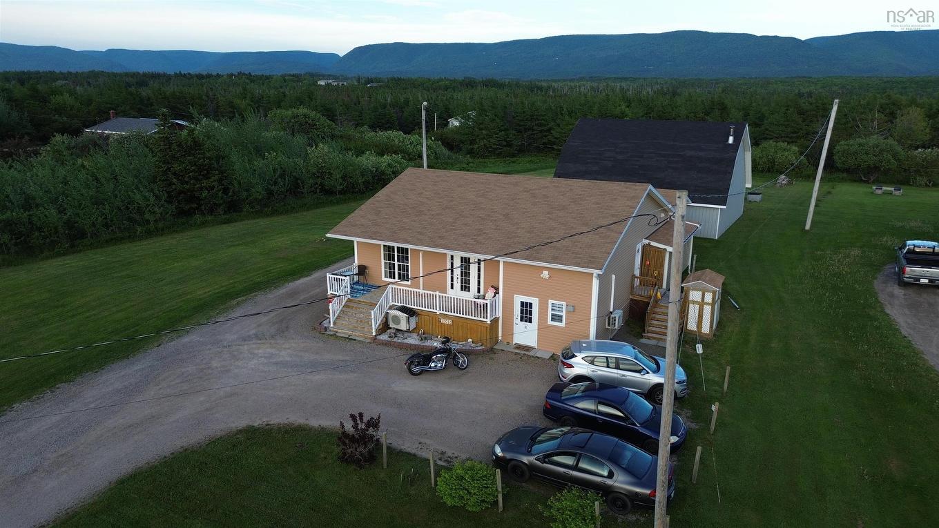 15010 Cabot Trail, Chéticamp, NS