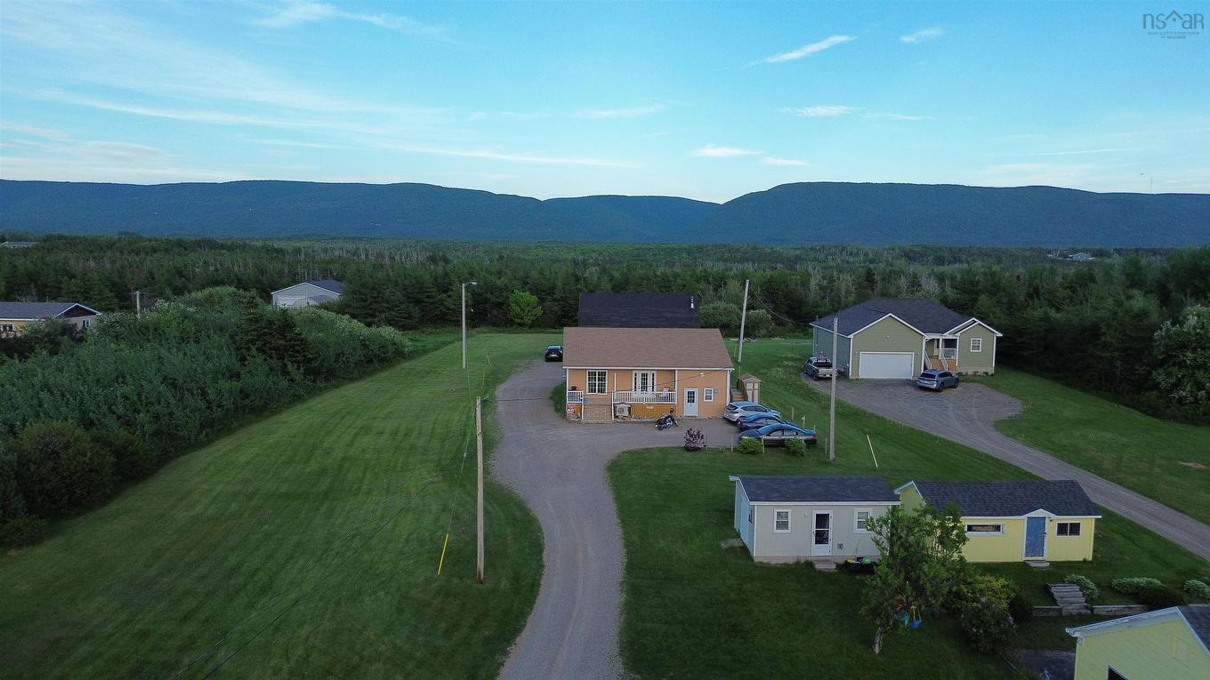 15010 Cabot Trail, Chéticamp, NS