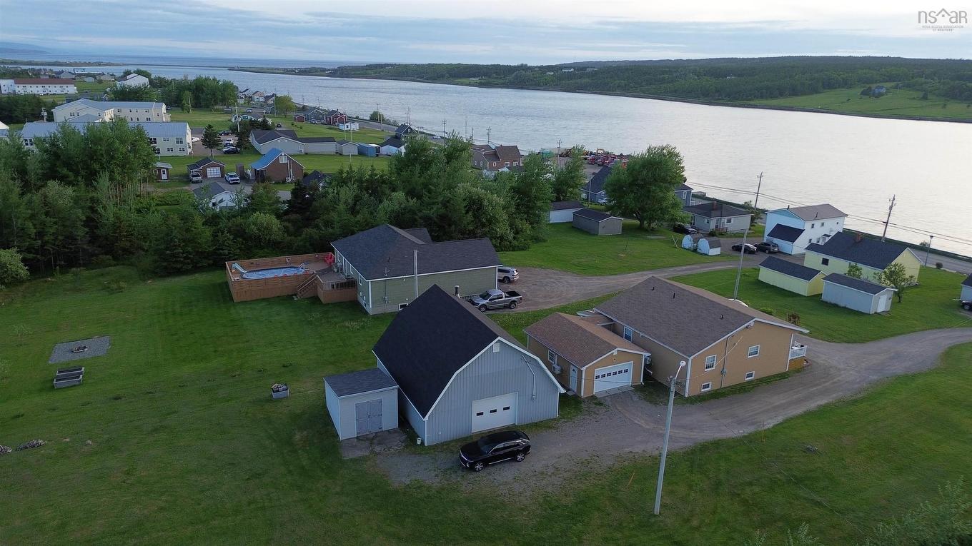 15010 Cabot Trail, Chéticamp, NS