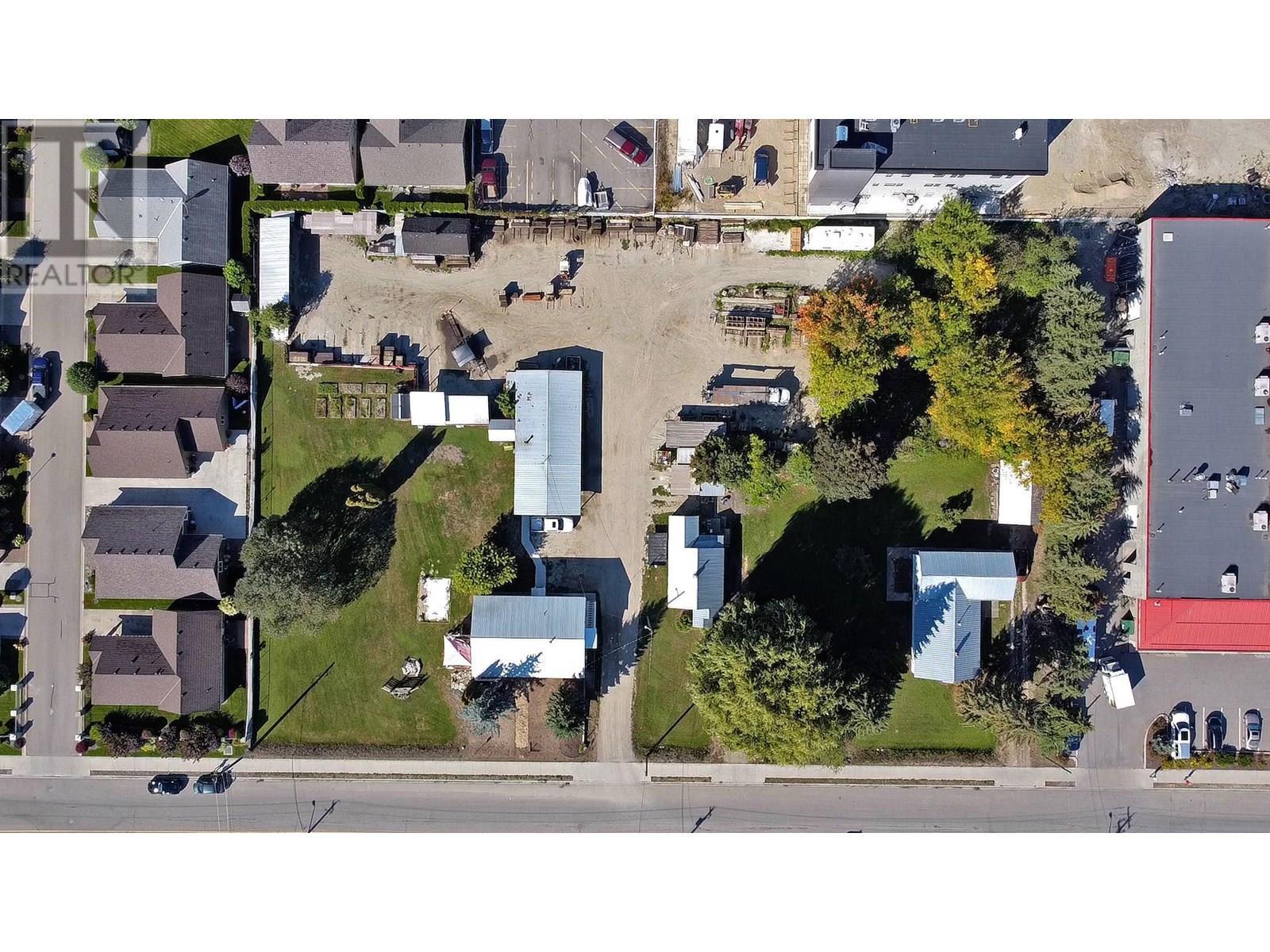 1091, 1131, 1171 10 Street Sw, Salmon Arm, BC