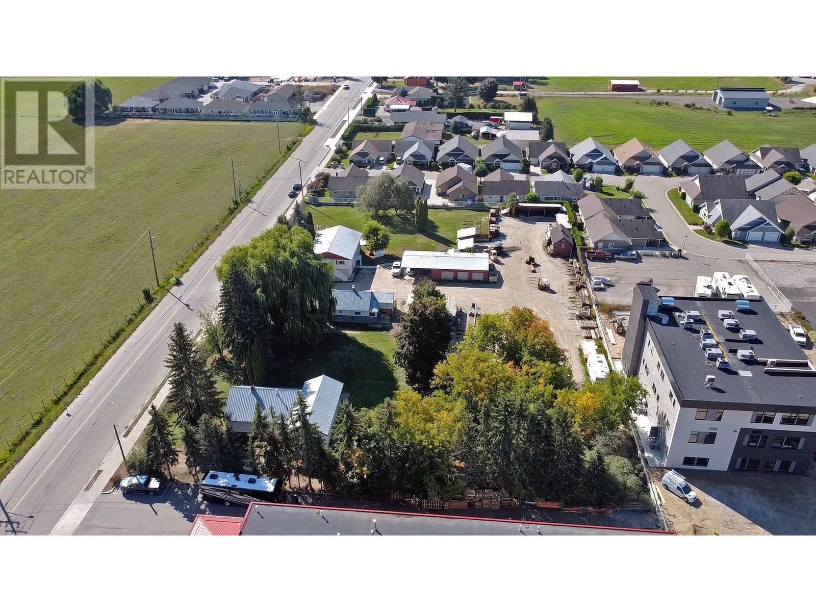 1091, 1131, 1171 10 Street Sw, Salmon Arm, BC