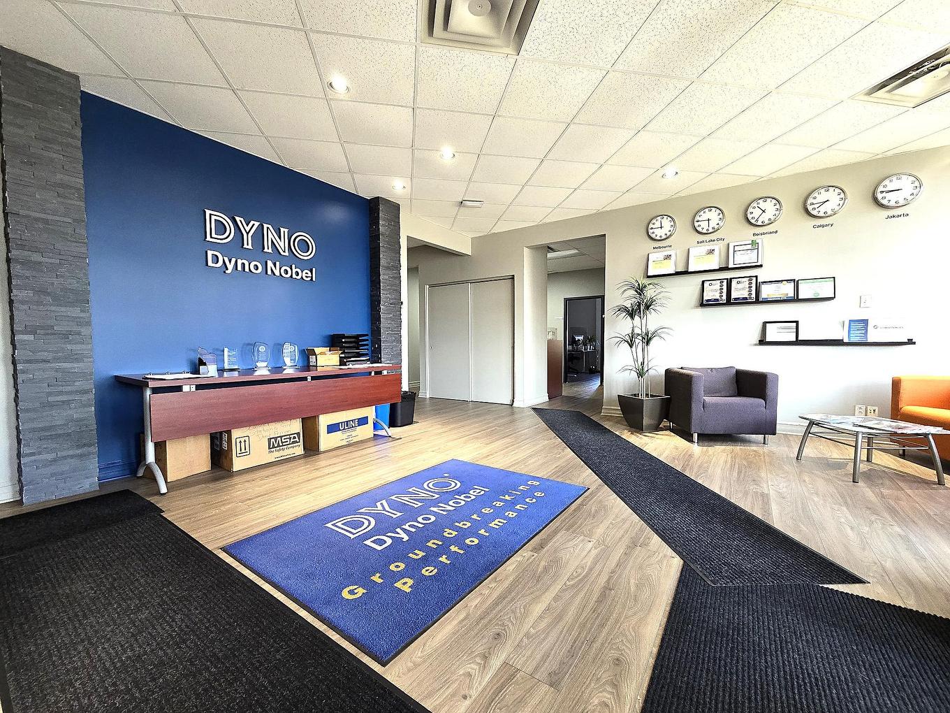 Reception area - 3665 Boul. De La Grande-Allée, Boisbriand, QC - Indoor Photo Showing Other Room