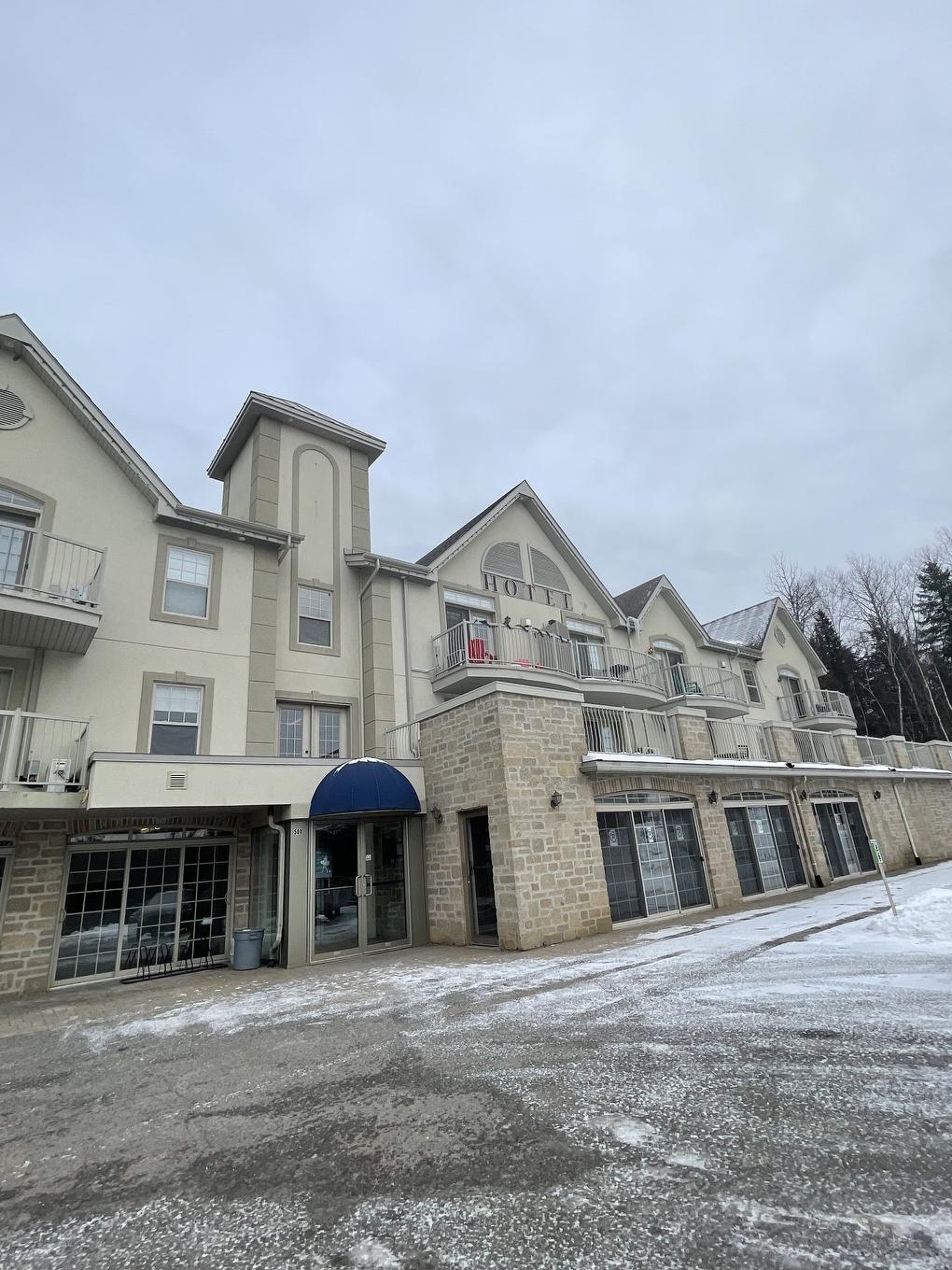 Exterior - 210-500 Ch. Des Frênes, Piedmont, QC - Outdoor With Facade