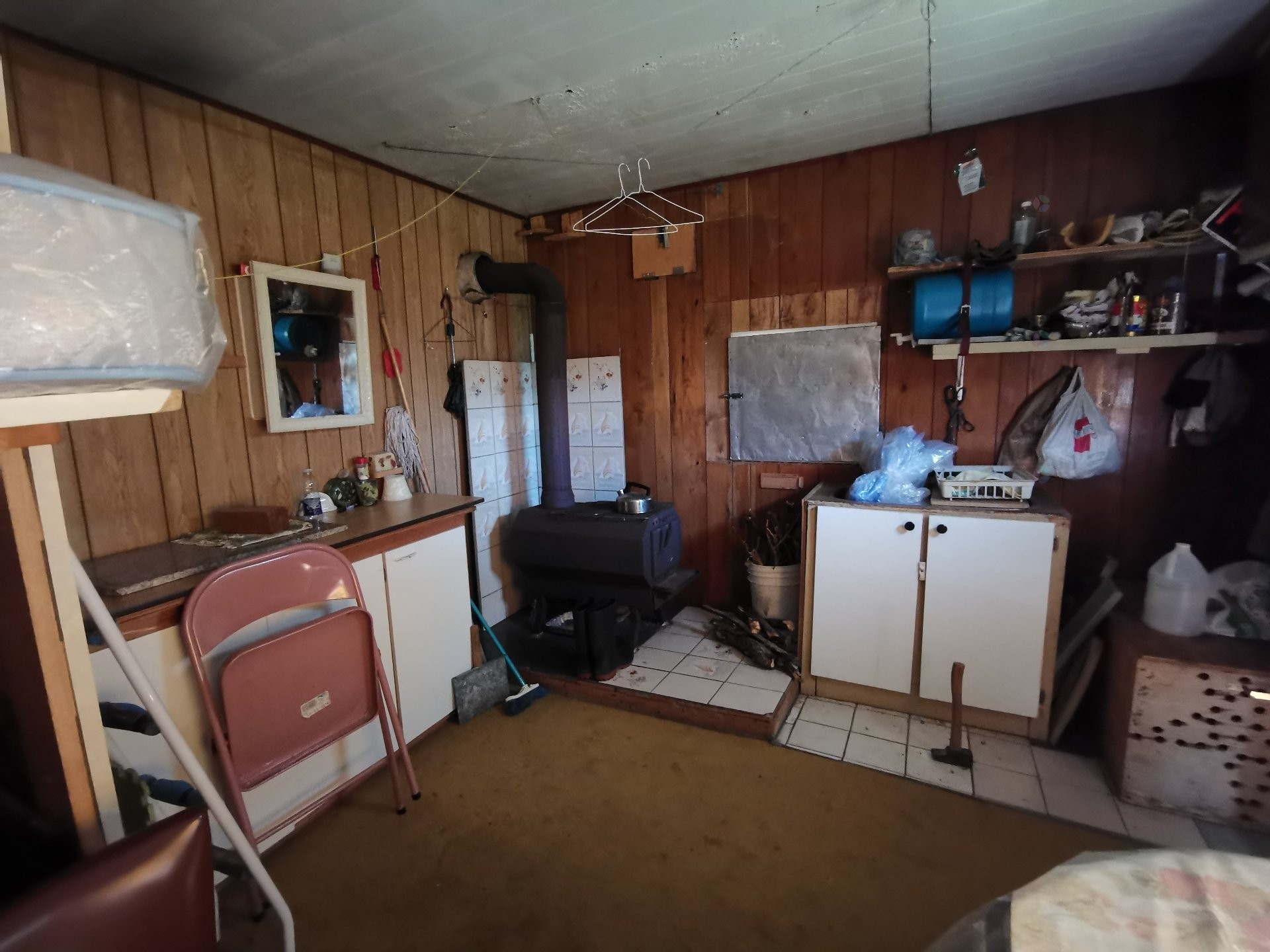 Intérieur - Route 243, Racine, QC