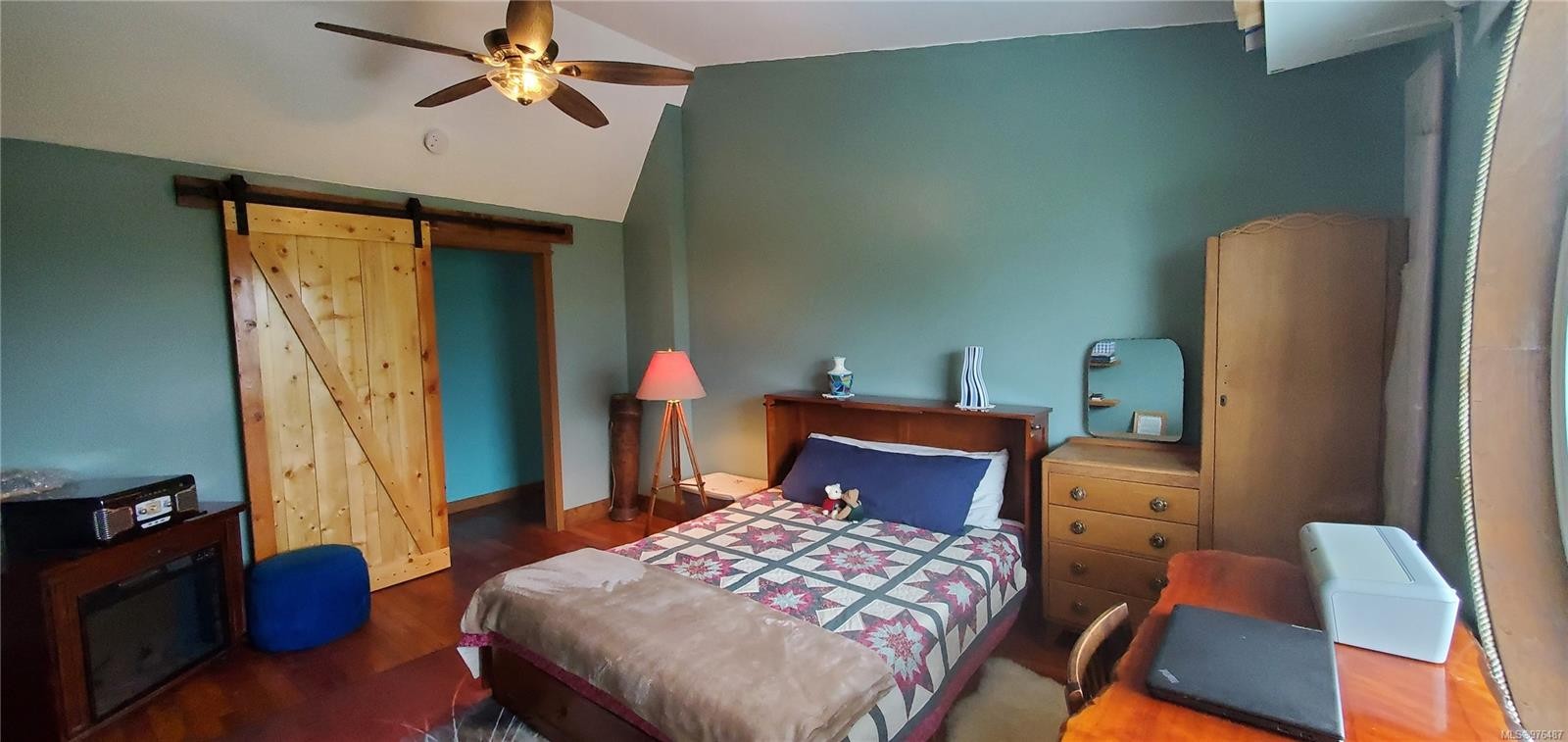 1131 Tipperary Pk, Tahsis, BC