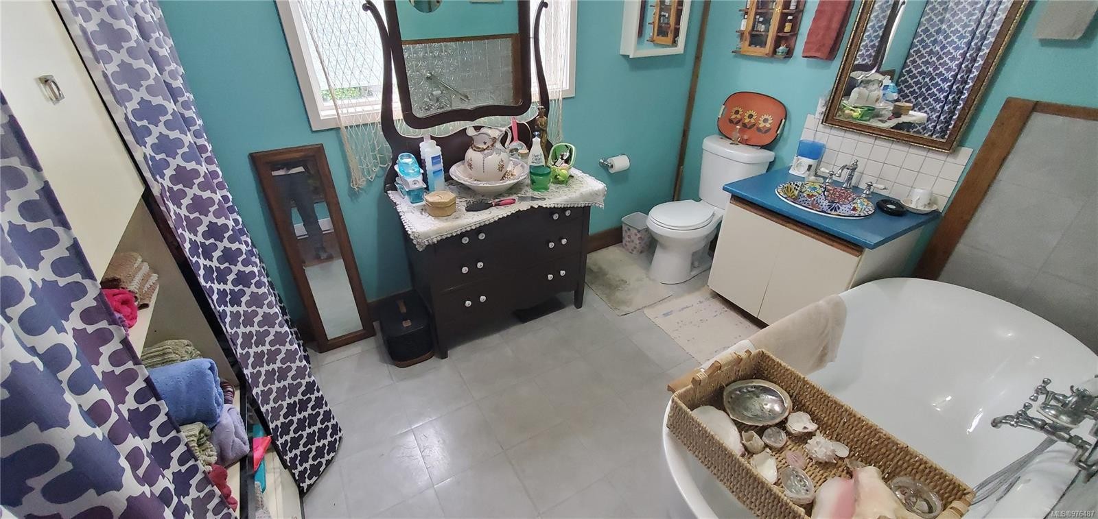 1131 Tipperary Pk, Tahsis, BC