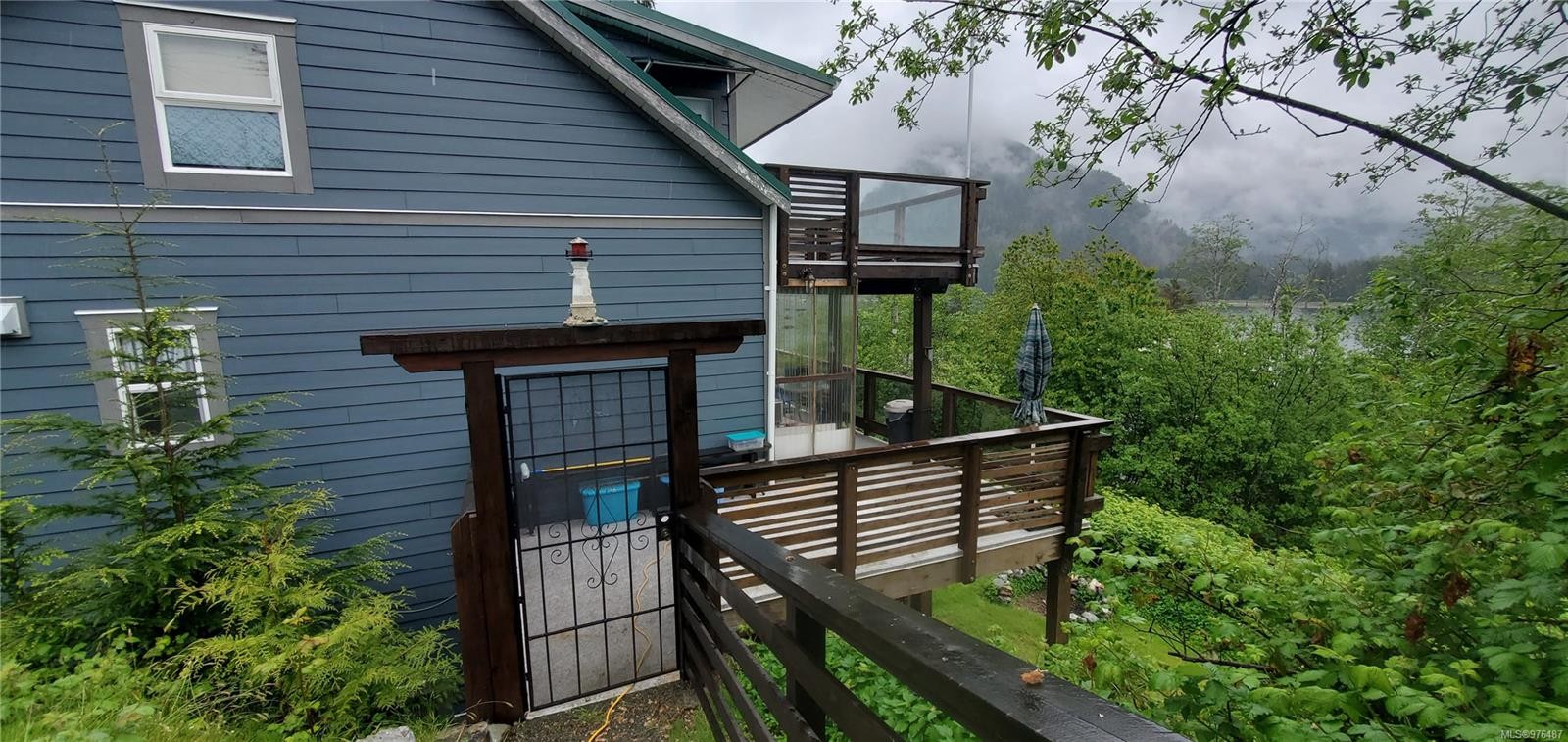 1131 Tipperary Pk, Tahsis, BC