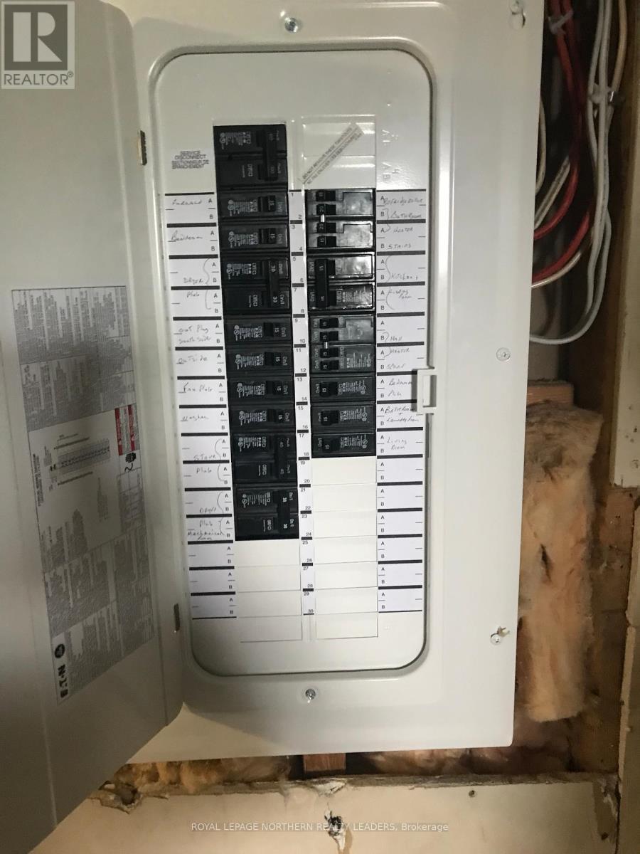 419 Mountjoy Street S, Timmins (Ts - Sw), ON - Indoor