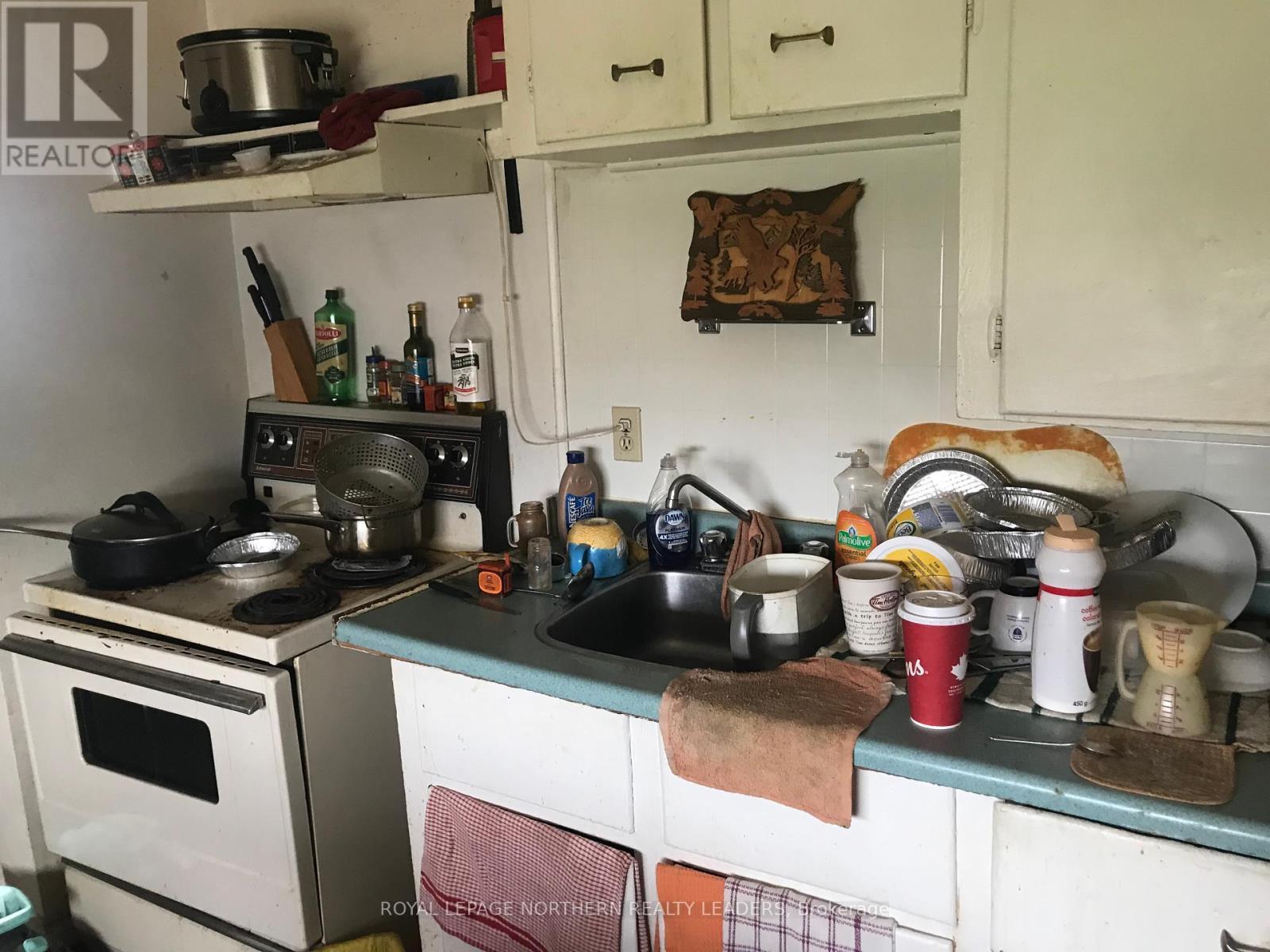 419 Mountjoy Street S, Timmins (Ts - Sw), ON - Indoor Photo Showing Kitchen