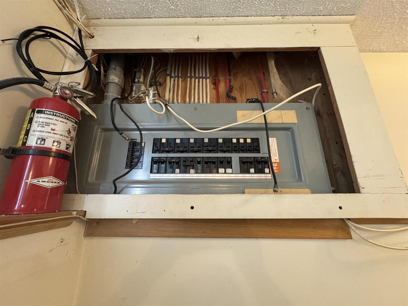 77 Matachewan Road, Manitouwadge, ON - Indoor