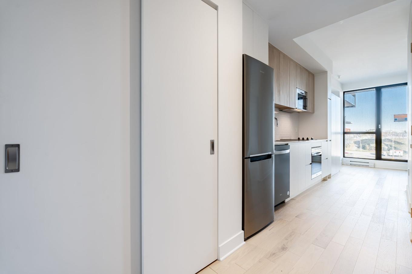 Other - 1106-200 Rue Marie-Charles-Le Moyne, Longueuil (Le Vieux-Longueuil), QC - Indoor Photo Showing Kitchen