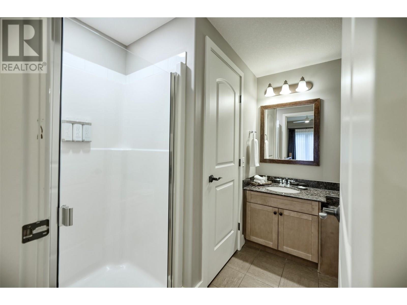 1200 Rancher Creek Road Unit# 136Abcd, Osoyoos, BC - Indoor Photo Showing Bathroom