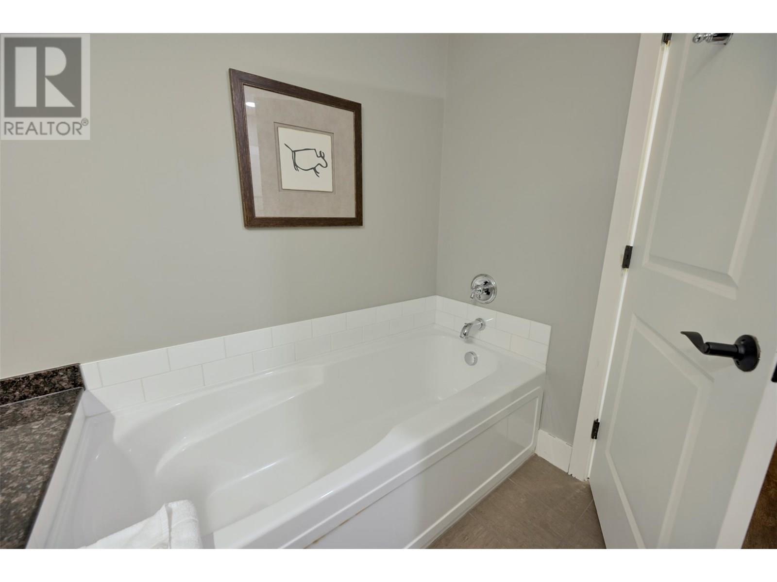1200 Rancher Creek Road Unit# 136Abcd, Osoyoos, BC - Indoor Photo Showing Bathroom