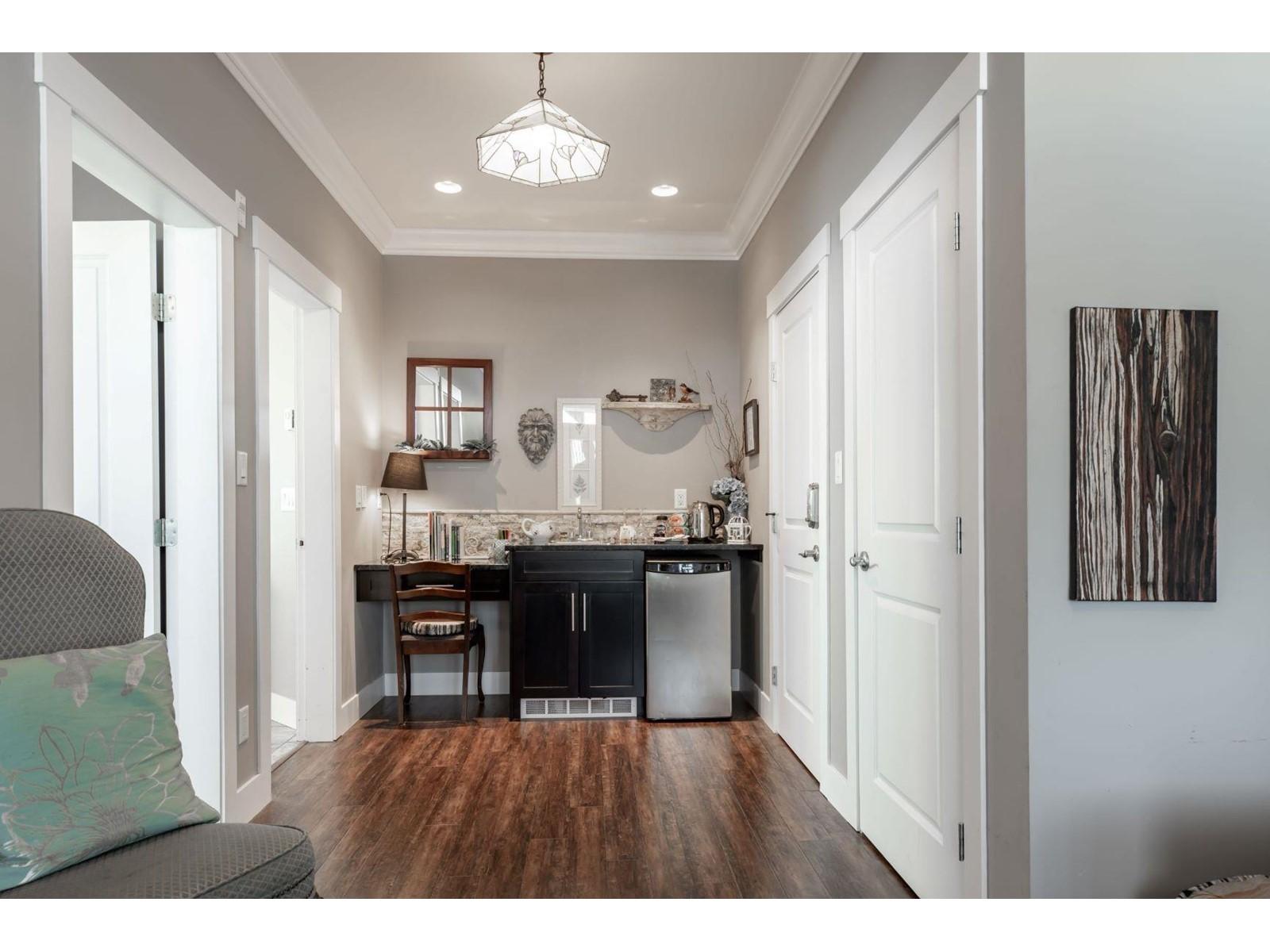 2379 Chardonnay Lane, Abbotsford, BC